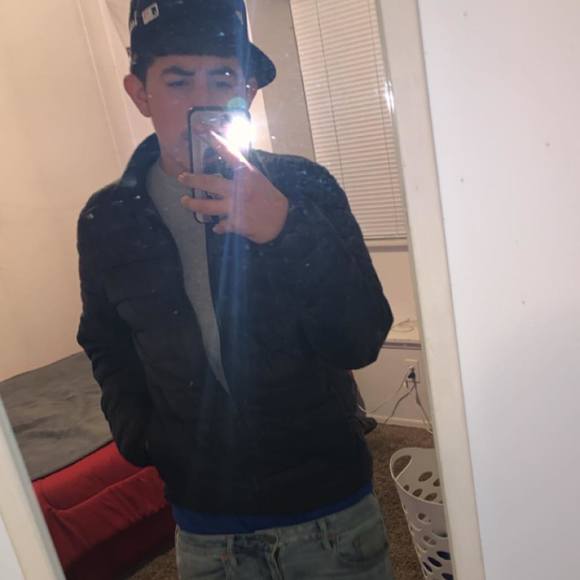 Meet your Posher, Richard - Picture 1 of 1